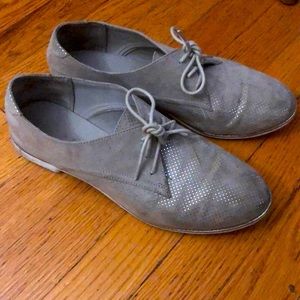 Kelly&Katie women’s lace-up sparkle shoes size 10